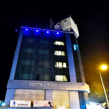 Fabexpress Time Square Hotel Тане Екстериор снимка