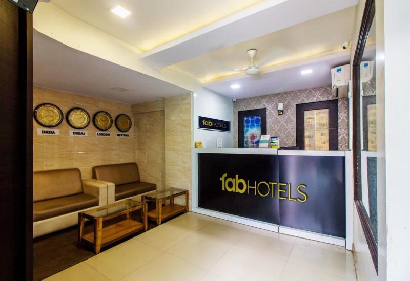 Fabexpress Time Square Hotel Тане Екстериор снимка