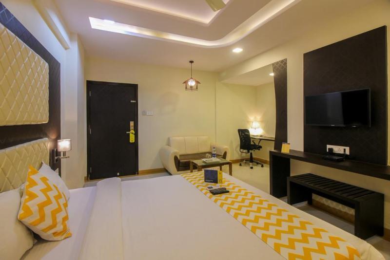Fabexpress Time Square Hotel Тане Екстериор снимка