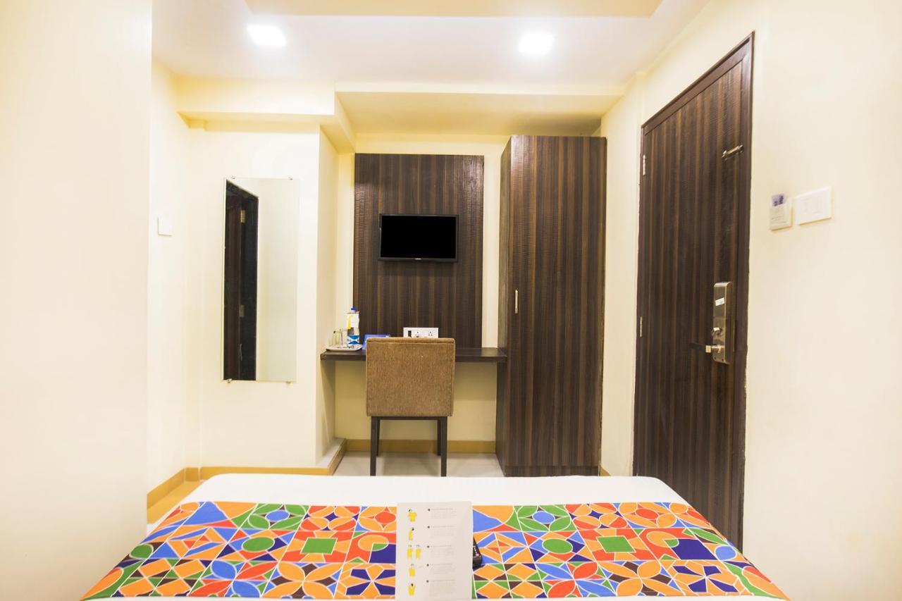 Fabexpress Time Square Hotel Тане Екстериор снимка