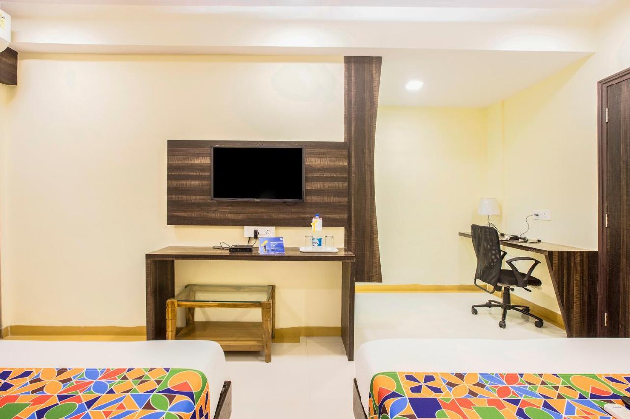 Fabexpress Time Square Hotel Тане Екстериор снимка