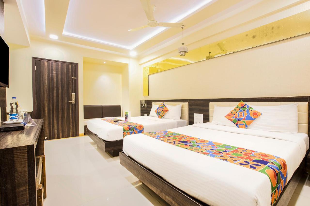Fabexpress Time Square Hotel Тане Екстериор снимка