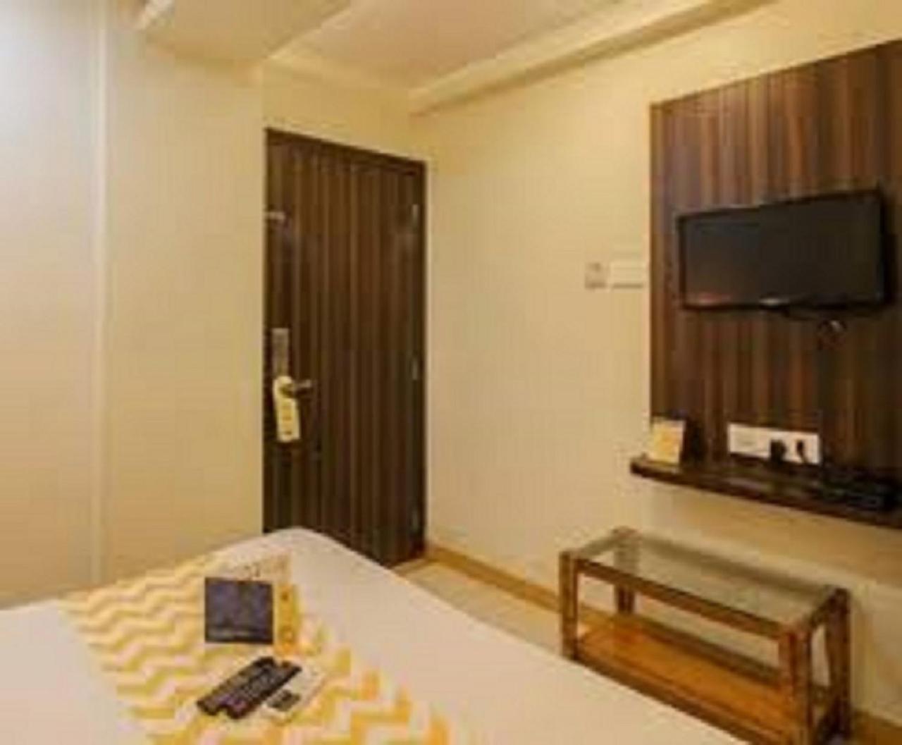 Fabexpress Time Square Hotel Тане Екстериор снимка
