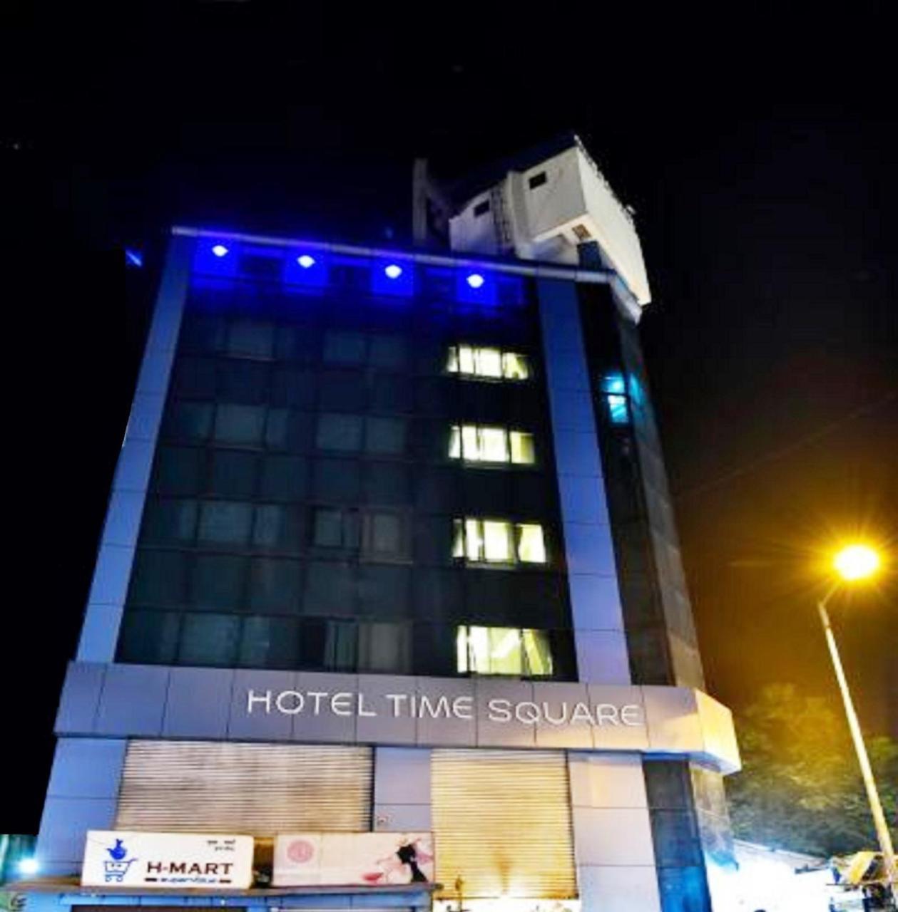 Fabexpress Time Square Hotel Тане Екстериор снимка