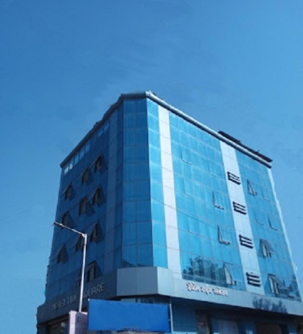 Fabexpress Time Square Hotel Тане Екстериор снимка