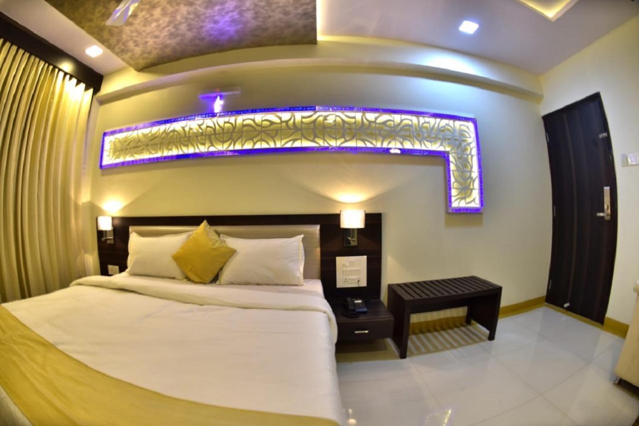 Fabexpress Time Square Hotel Тане Екстериор снимка