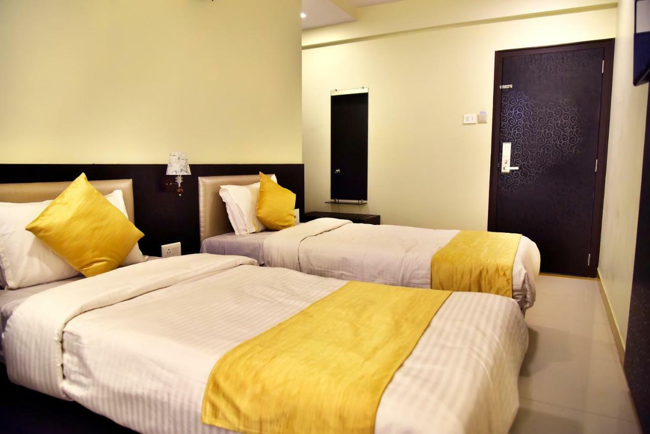 Fabexpress Time Square Hotel Тане Екстериор снимка